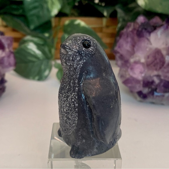 A Wolf Original Carved Resin Baby Penguin Sculpture Figurine Canada Signed 2.5" - Picture 12 of 14